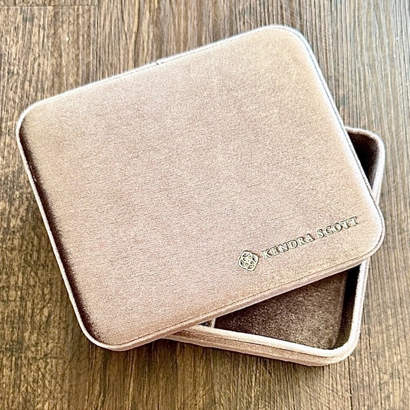 Kendra Scott Other - Kendra Scott Jewelry Case